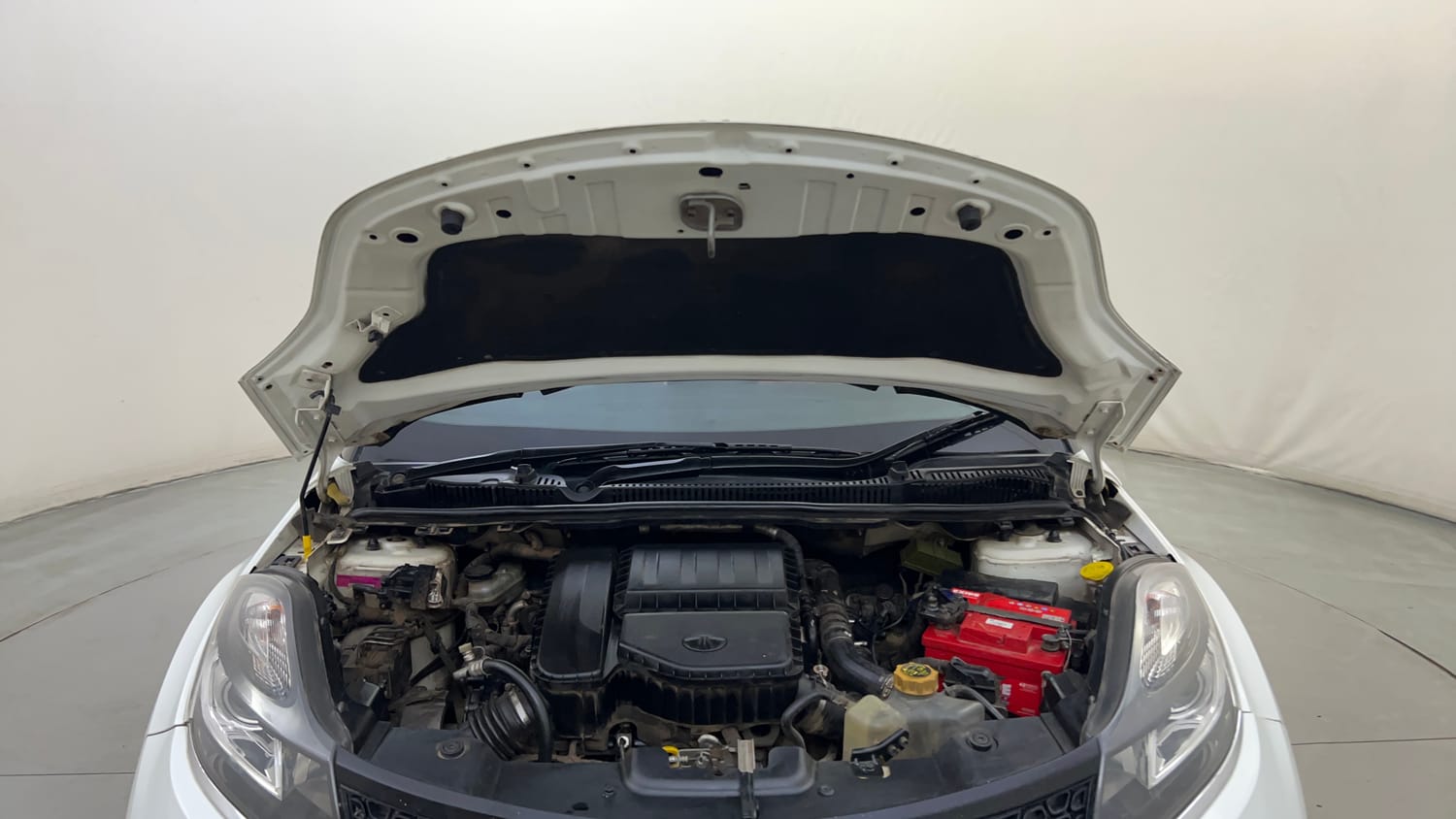 Used 2018 Tata Nexon XZA Plus Diesel Diesel Automatic engine ENGINE & BONNET OPEN FRONT VIEW
