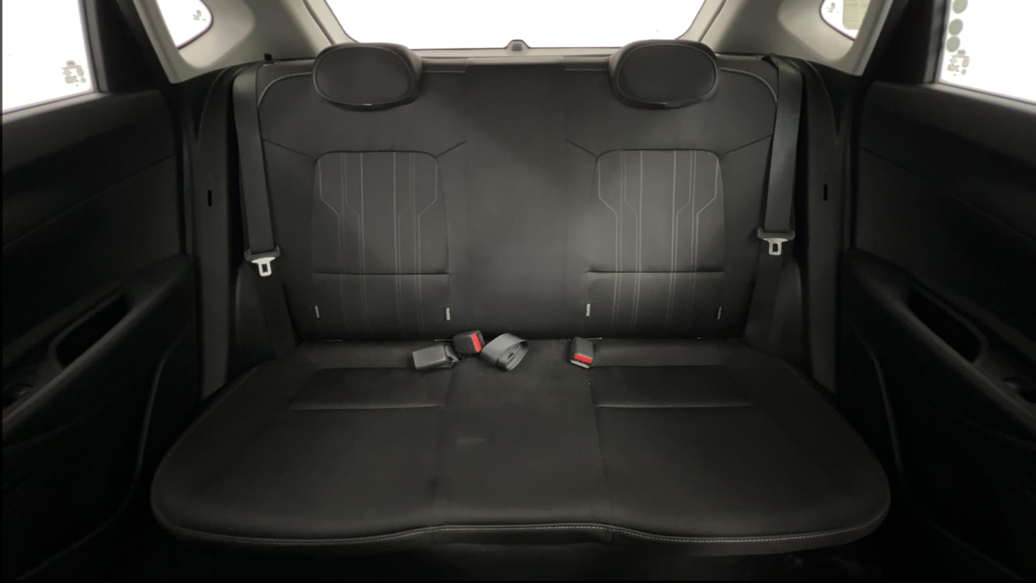 Used 2022 Hyundai i20 Sportz 1.2 IVT Petrol Automatic interior REAR SEAT CONDITION VIEW