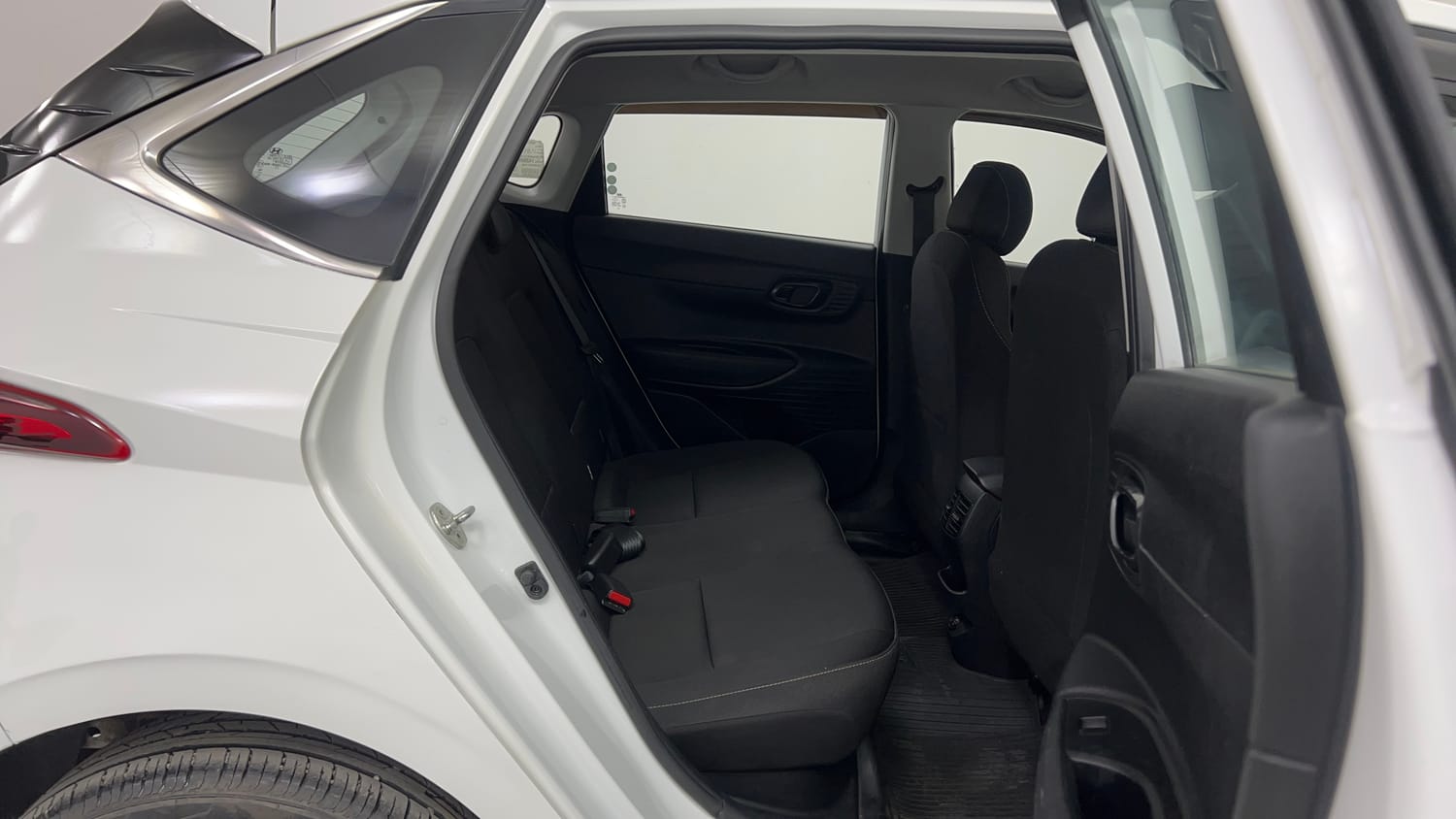 Used 2022 Hyundai i20 Sportz 1.2 IVT Petrol Automatic interior RIGHT SIDE REAR DOOR CABIN VIEW