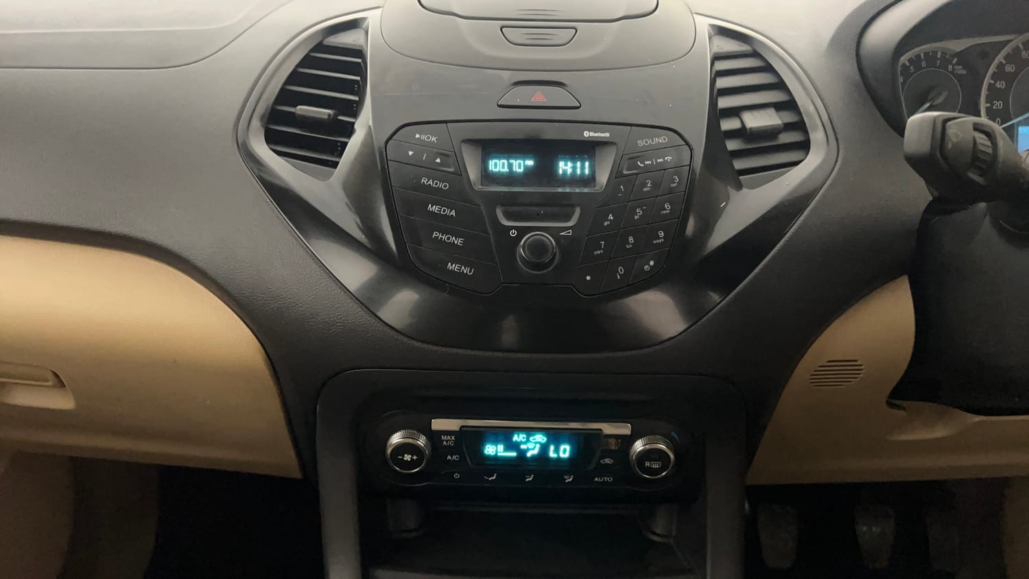 Used 2016 Ford Figo Aspire Titanium 1.2 Ti-VCT Petrol Manual interior MUSIC SYSTEM & AC CONTROL VIEW
