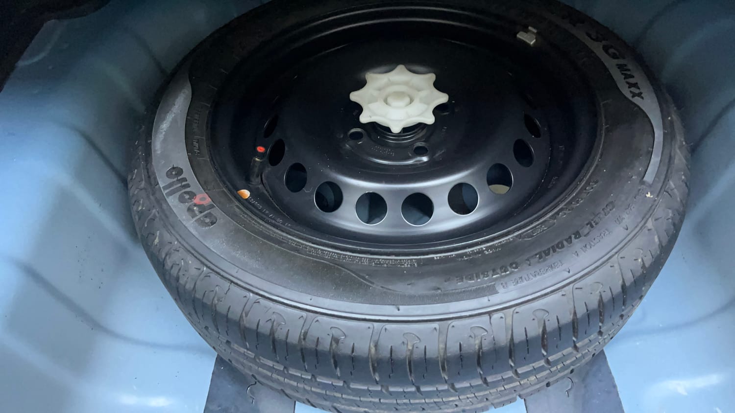 Used 2018 Hyundai Xcent SX Petrol Manual tyres SPARE TYRE VIEW