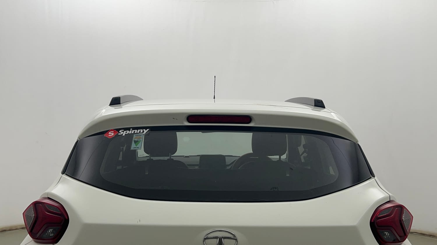 Used 2023 Tata Punch Accomplished MT Petrol Manual exterior BACK WINDSHIELD VIEW