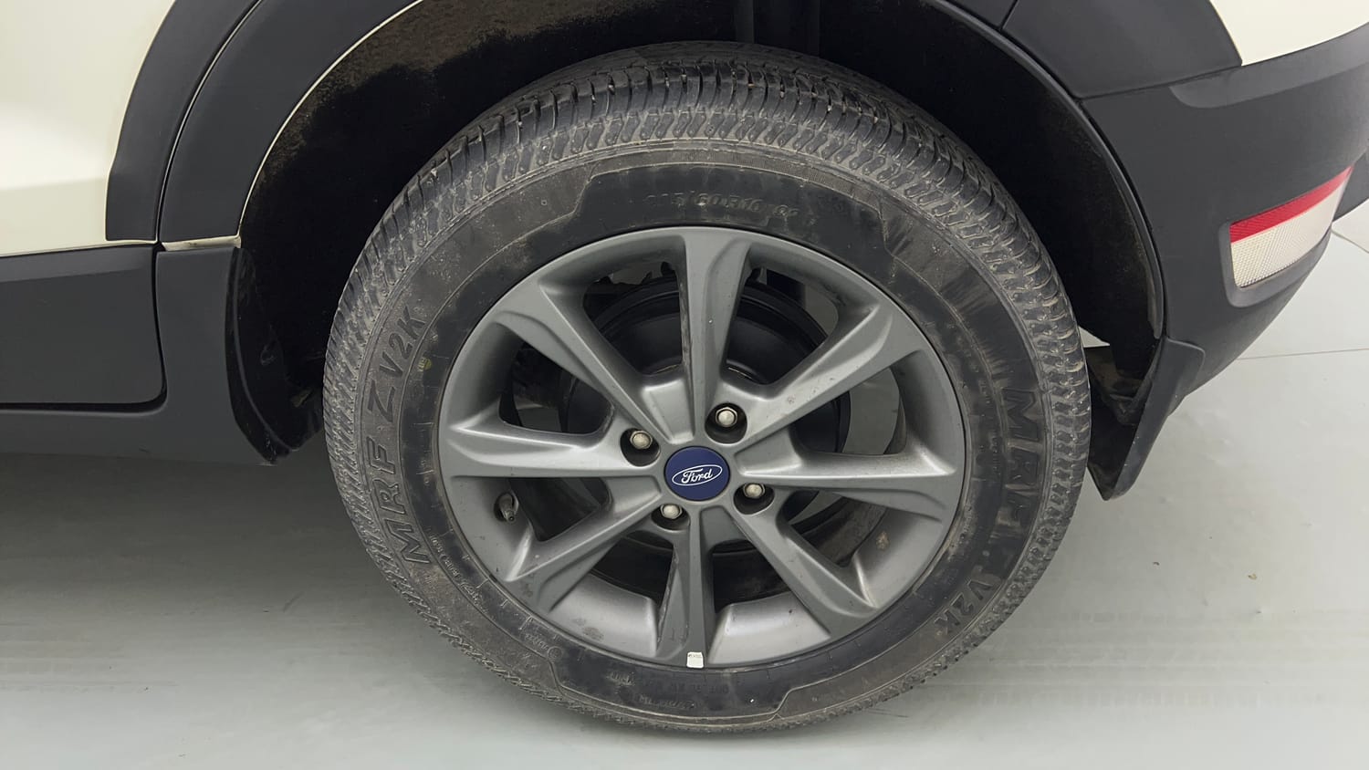 Used 2019 Ford EcoSport Titanium 1.5L Ti-VCT Petrol Manual tyres LEFT REAR TYRE RIM VIEW