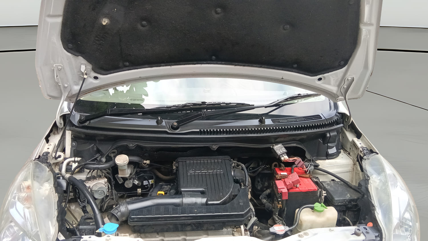Used 2015 Maruti Suzuki Ertiga Vxi Petrol Manual engine ENGINE & BONNET OPEN FRONT VIEW