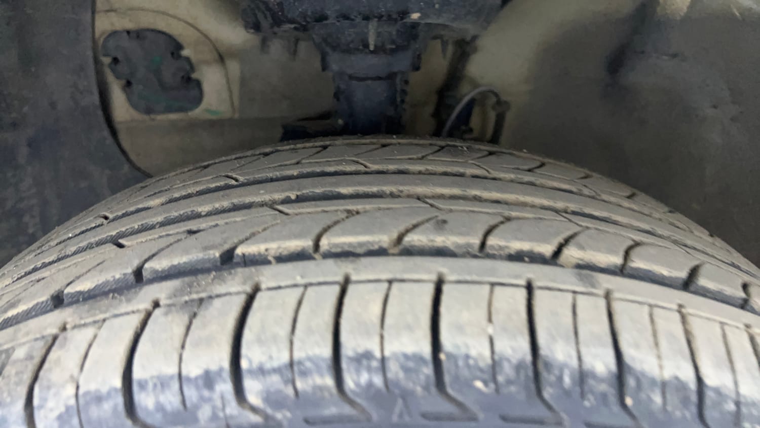 Used 2015 Hyundai i20 Active 1.2 S Petrol Manual tyres LEFT FRONT TYRE TREAD VIEW