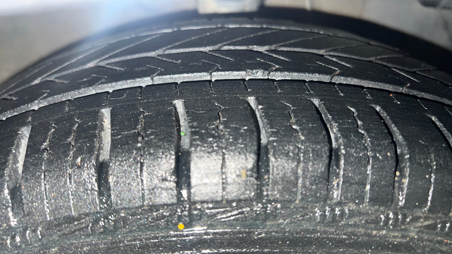 Used 2017 Hyundai Eon Era + AirBag Petrol Manual tyres RIGHT FRONT TYRE TREAD VIEW