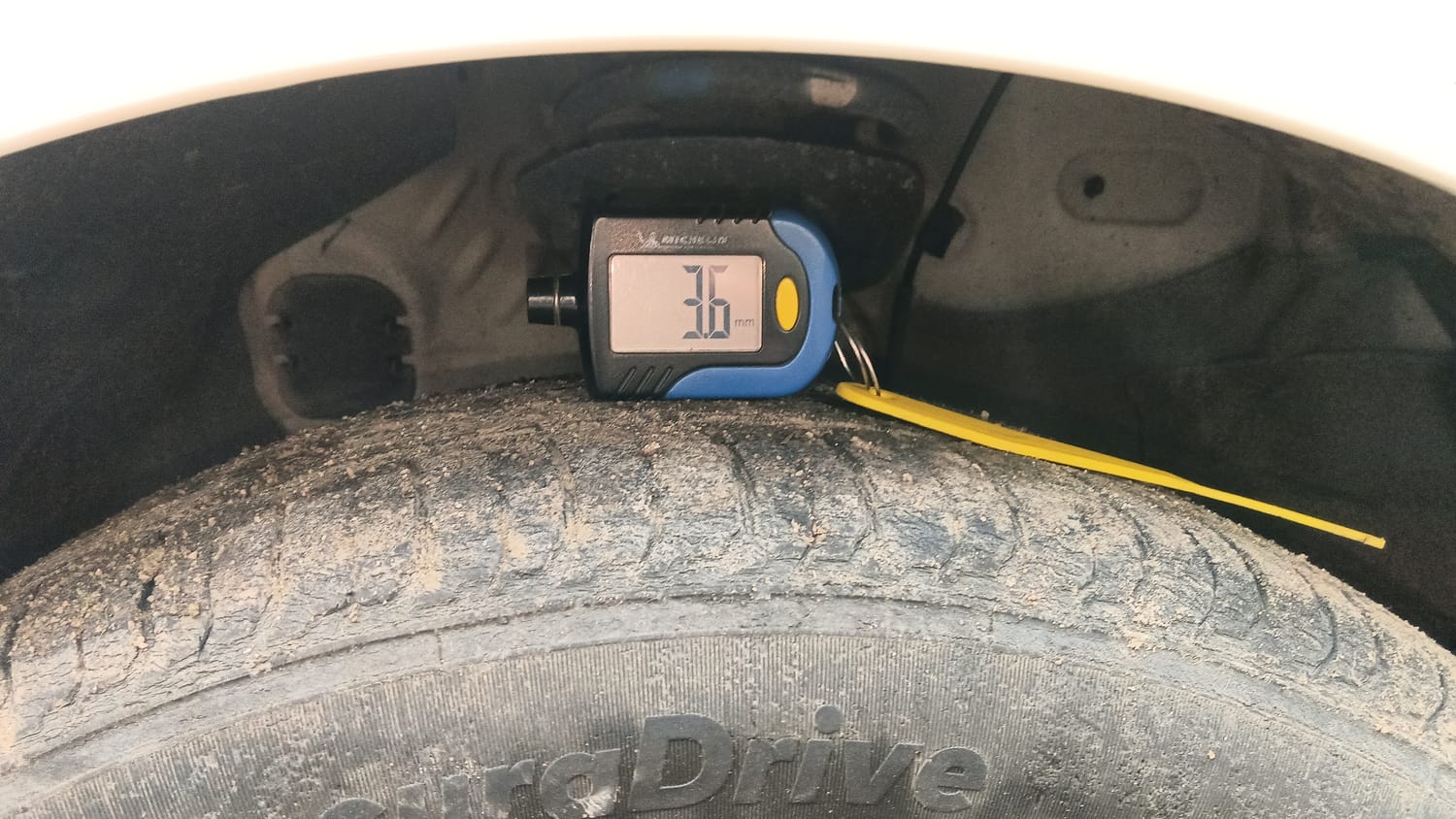 Used 2021 Hyundai i20 Asta 1.2 IVT Petrol Automatic tyres LEFT FRONT TYRE TREAD VIEW
