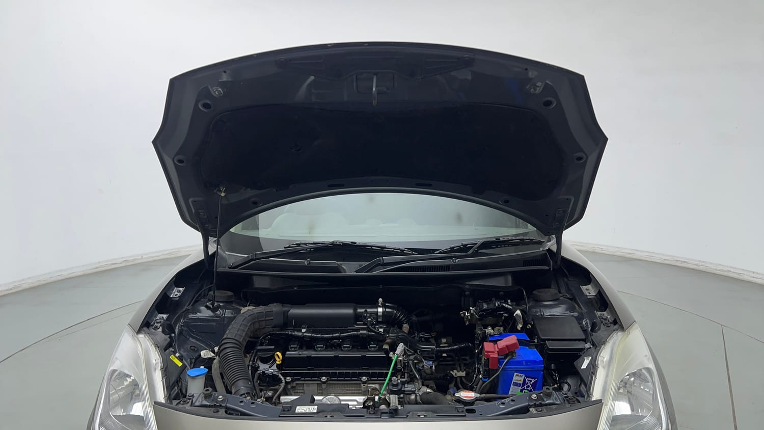 Used 2021 Maruti Suzuki Swift VXi Petrol Manual engine ENGINE & BONNET OPEN FRONT VIEW