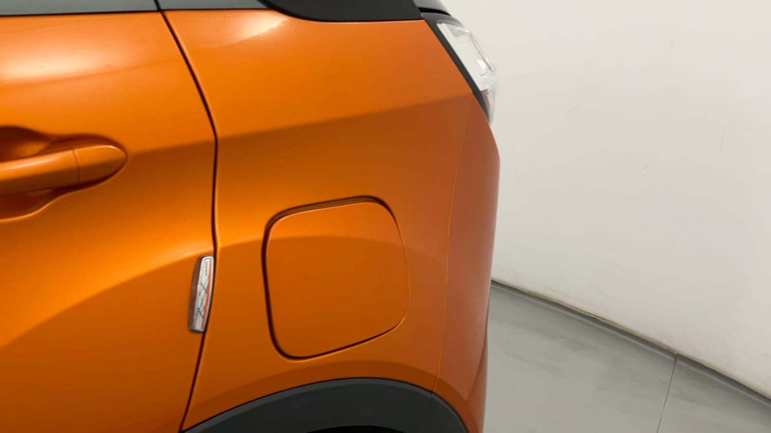 Used 2019 Tata Nexon XZA Plus Petrol Dual Tone Petrol Automatic dents MINOR SCRATCH