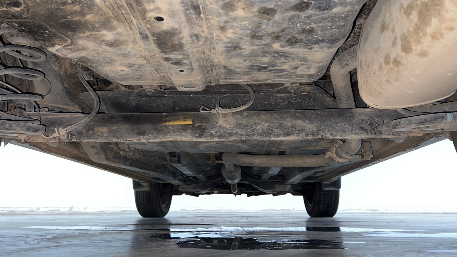 Used 2020 Tata Nexon XZ Plus Petrol Manual extra REAR UNDERBODY VIEW (TAKEN FROM REAR)
