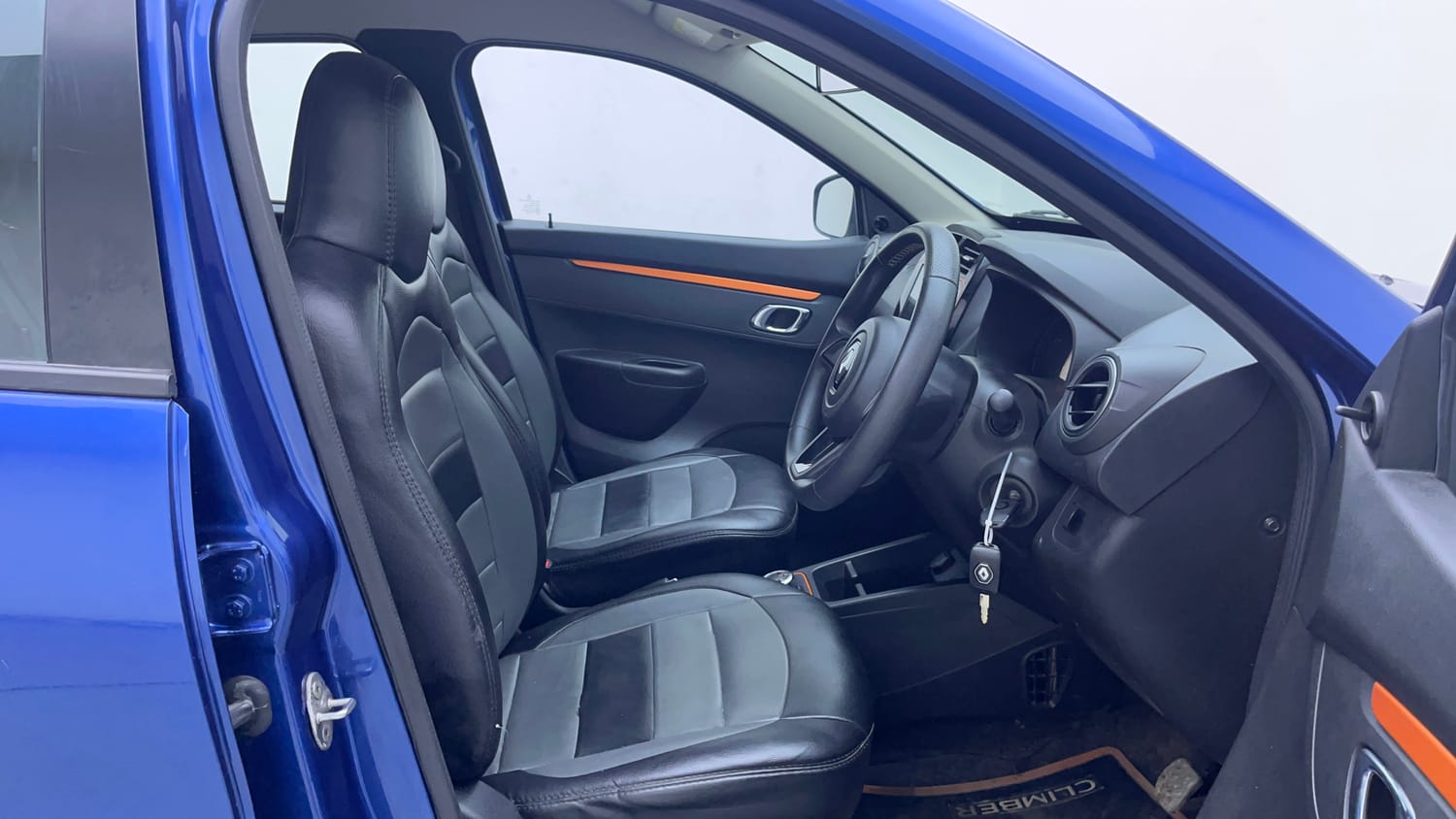 Used 2020 Renault Kwid CLIMBER 1.0 AMT Opt Petrol Automatic interior RIGHT SIDE FRONT DOOR CABIN VIEW