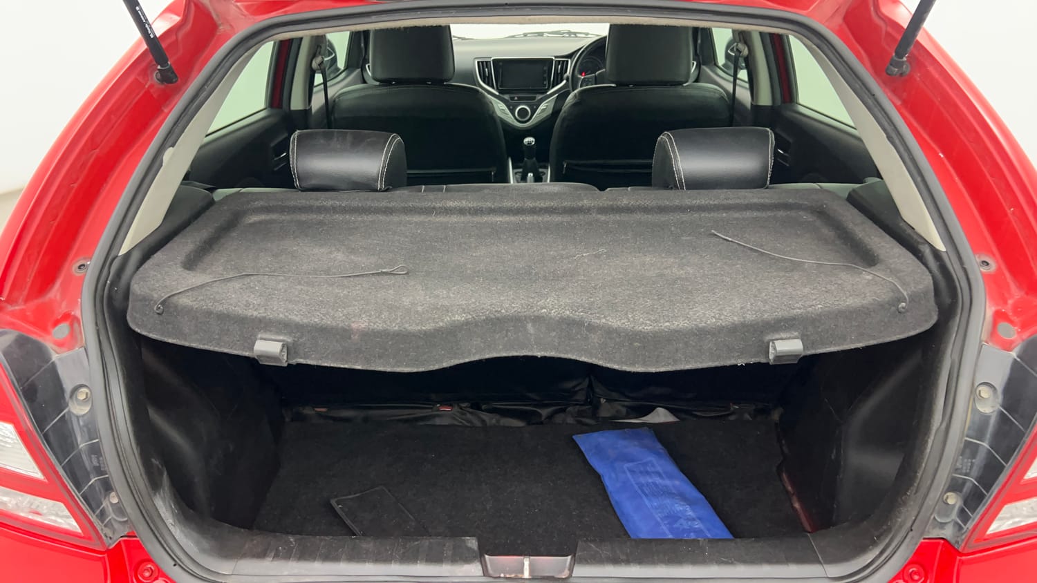 Used 2018 Maruti Suzuki Baleno Alpha 1.2 Petrol Manual interior DICKY INSIDE VIEW