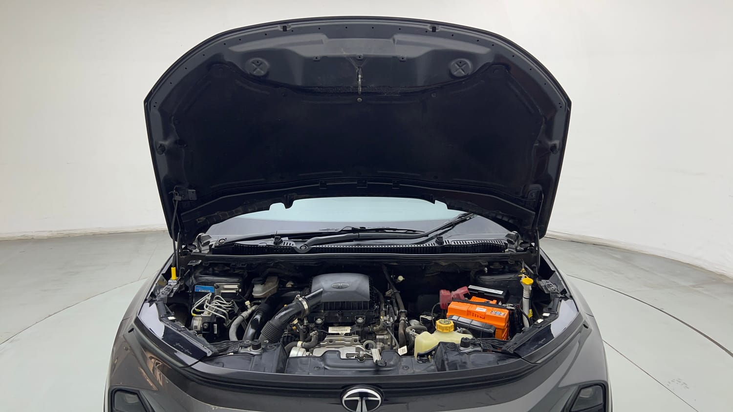 Used 2024 Tata Nexon Pure 1.2 Revotron Petrol 6MT Petrol Manual engine ENGINE & BONNET OPEN FRONT VIEW
