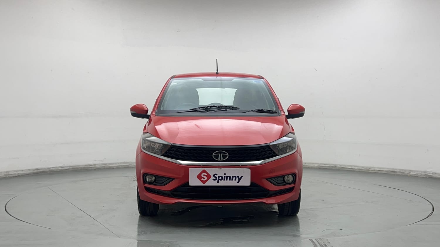 Used 2020 Tata Tiago XT Petrol Manual exterior FRONT VIEW