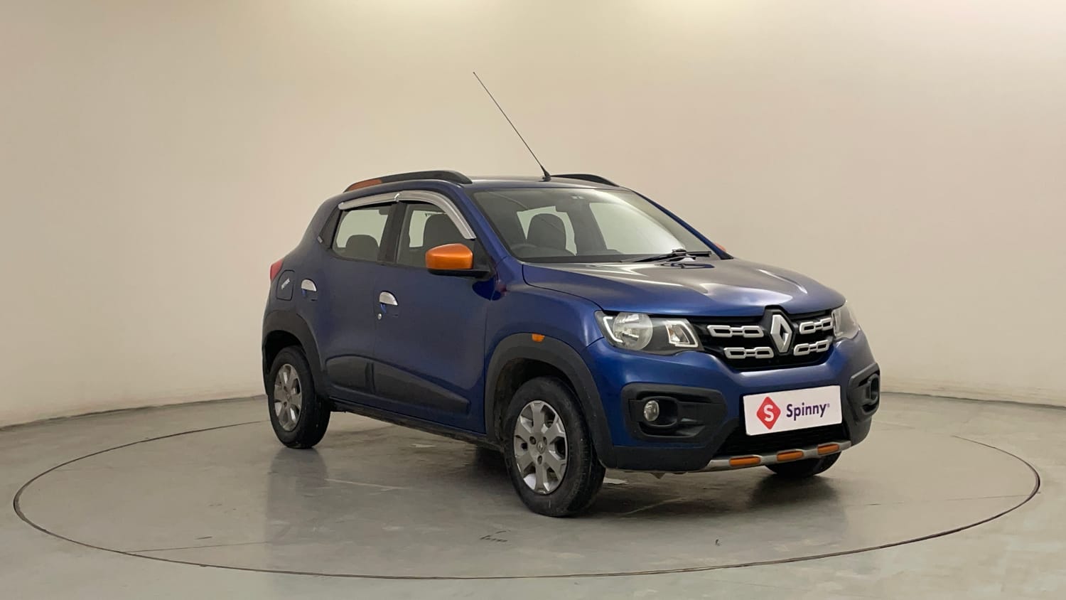 Used 2017 Renault Kwid CLIMBER 1.0 Petrol Manual exterior RIGHT FRONT CORNER VIEW
