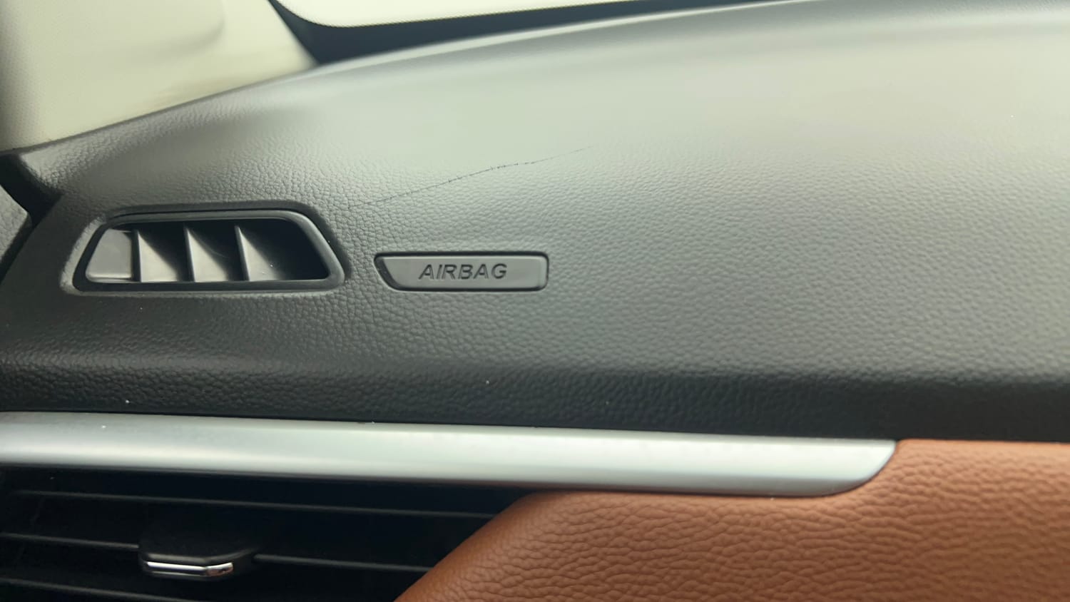 Used 2022 MG Motors Hector Plus Sharp 2.0 Diesel Turbo MT 6-STR Diesel Manual top_features Side airbags
