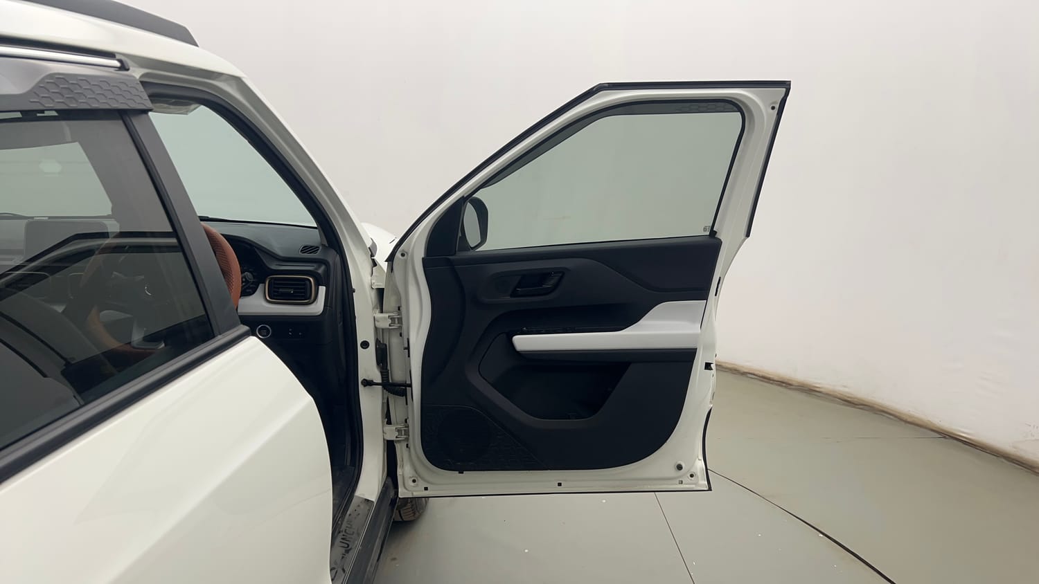 Used 2023 Tata Punch Accomplished MT Petrol Manual interior RIGHT FRONT DOOR OPEN VIEW