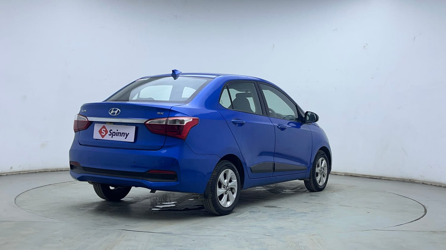 Used 2018 Hyundai Xcent SX Petrol Manual exterior RIGHT REAR CORNER VIEW
