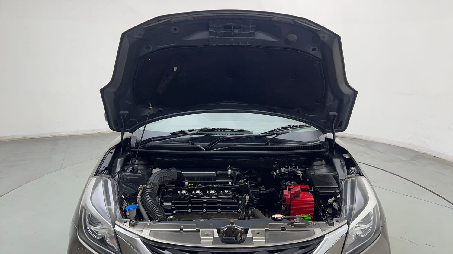 Used 2019 Maruti Suzuki Baleno Zeta Automatic Petrol Automatic engine ENGINE & BONNET OPEN FRONT VIEW
