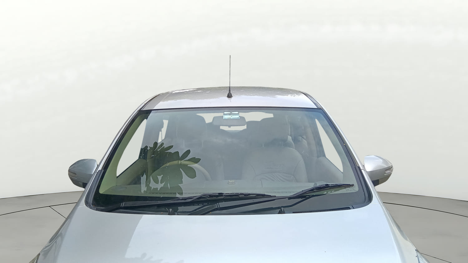 Used 2015 Maruti Suzuki Ertiga Vxi Petrol Manual exterior FRONT WINDSHIELD VIEW