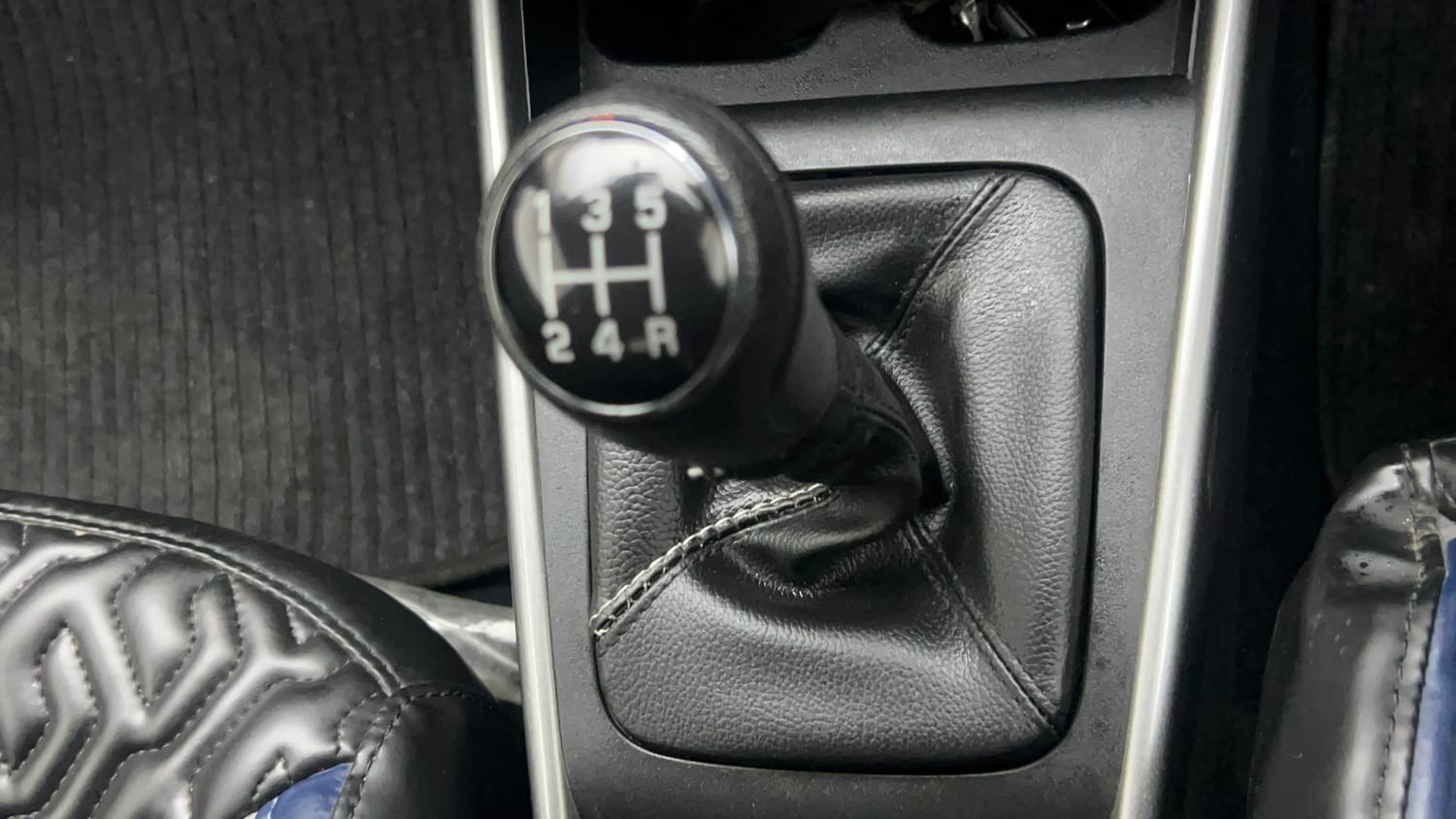 Used 2022 Maruti Suzuki Baleno Zeta MT Petrol Manual interior GEAR  KNOB VIEW