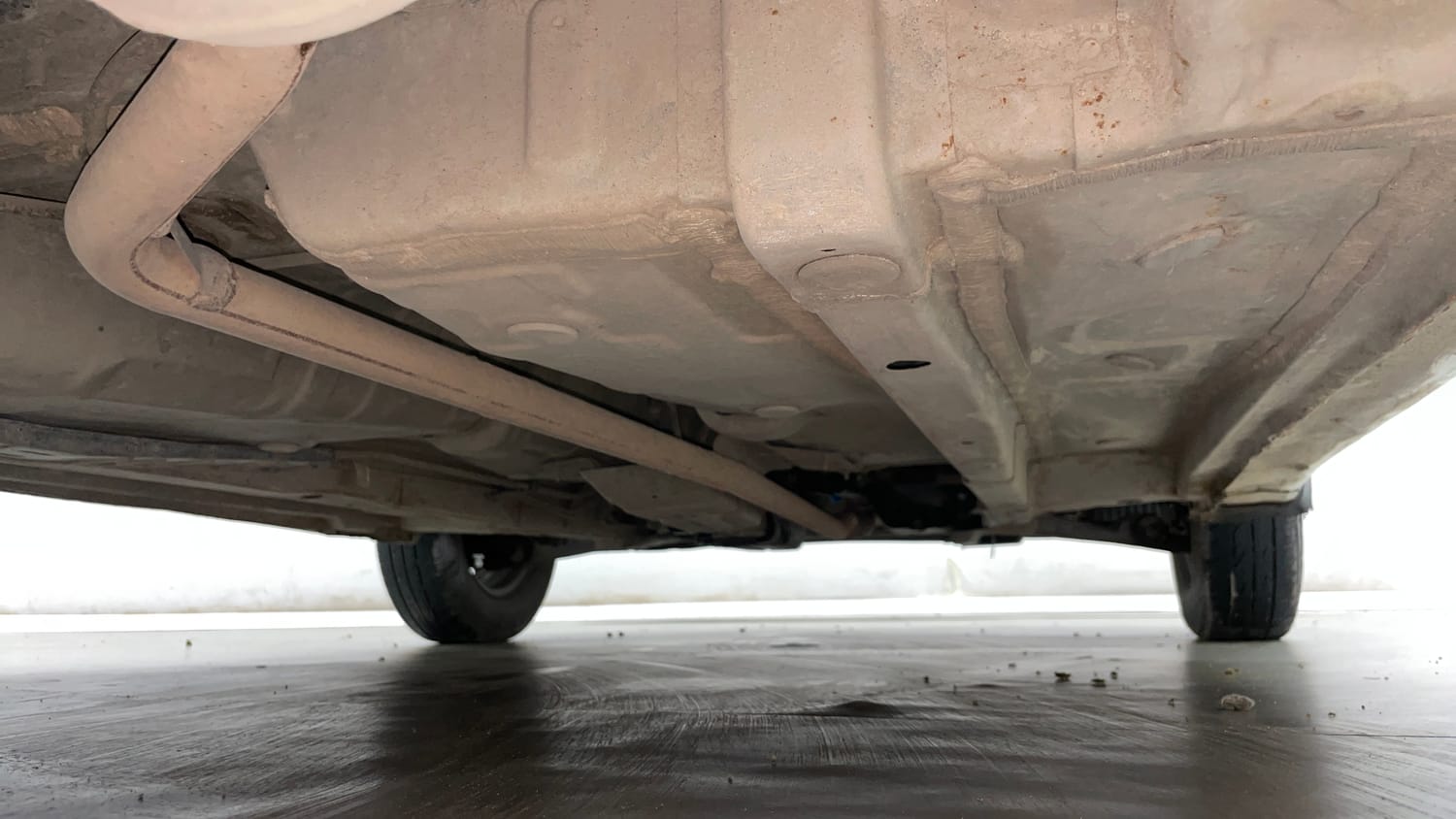 Used 2016 Hyundai Eon Era Petrol Manual extra REAR RIGHT UNDERBODY VIEW