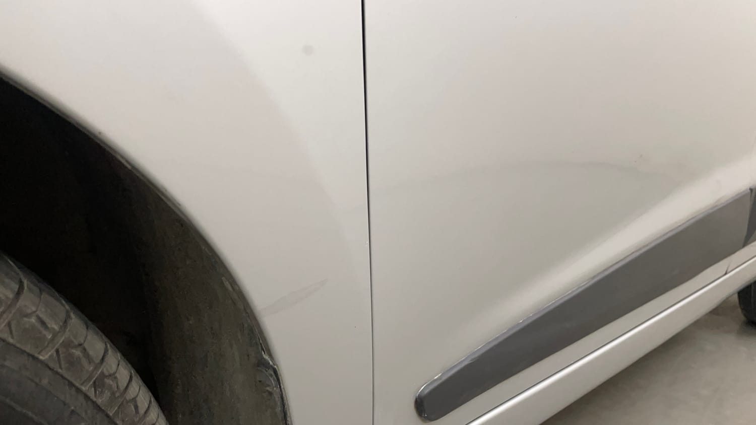 Used 2014 Hyundai Xcent S 1.2 (O) Petrol Manual dents MINOR SCRATCH