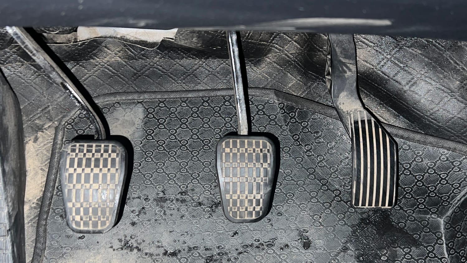 Used 2024 Tata Punch Pure MT Petrol Manual interior PEDALS VIEW