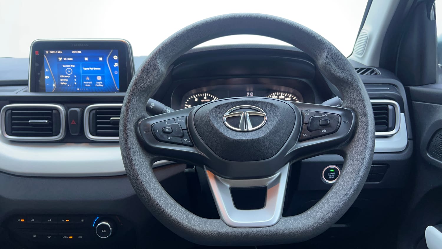 Used 2022 Tata Punch Accomplished AMT Petrol Automatic interior STEERING VIEW
