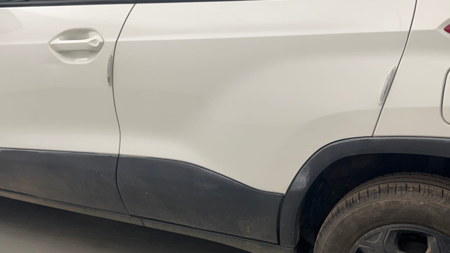 Used 2023 Tata Punch Accomplished MT Petrol Manual dents MINOR SCRATCH