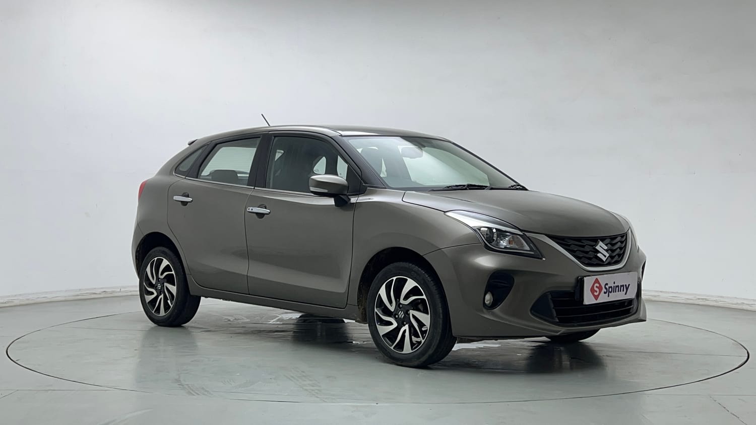 Used 2021 Maruti Suzuki Baleno Zeta Petrol Manual exterior RIGHT FRONT CORNER VIEW