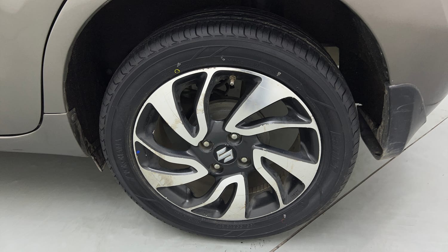 Used 2019 Maruti Suzuki Baleno Zeta Automatic Petrol Automatic tyres LEFT REAR TYRE RIM VIEW
