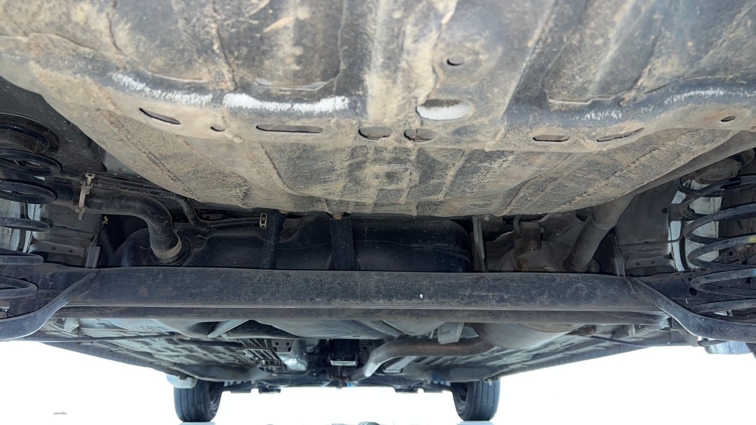 Used 2024 Honda Amaze S 1.2 Petrol MT Petrol Manual extra REAR UNDERBODY VIEW (TAKEN FROM REAR)