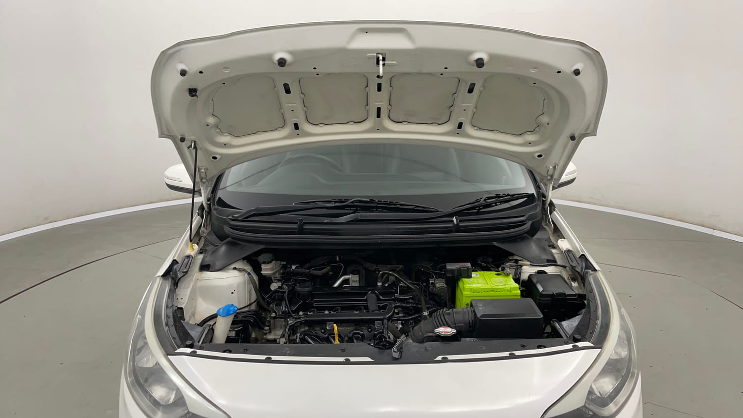 Used 2017 Hyundai Elite i20 Asta 1.2 Dual Tone Petrol Manual engine ENGINE & BONNET OPEN FRONT VIEW