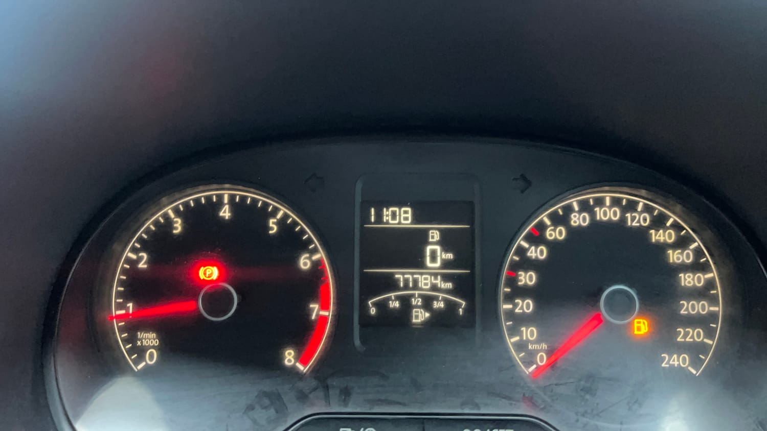 Used 2016 Volkswagen Polo Comfortline 1.2L (P) Petrol Manual interior CLUSTERMETER VIEW