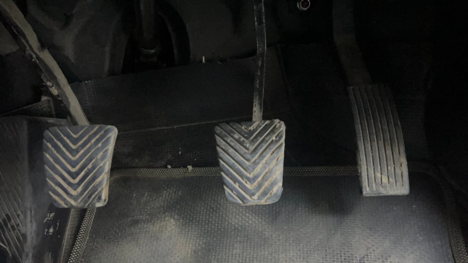 Used 2015 Hyundai Elite i20 Asta 1.2 Petrol Manual interior PEDALS VIEW