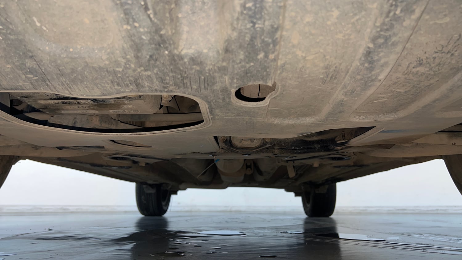 Used 2021 Hyundai Venue SX 1.0 Turbo Petrol Manual extra FRONT LEFT UNDERBODY VIEW