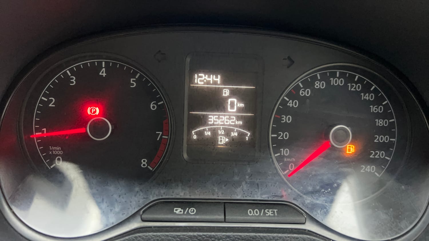Used 2016 Volkswagen Polo Comfortline 1.2L (P) Petrol Manual interior CLUSTERMETER VIEW