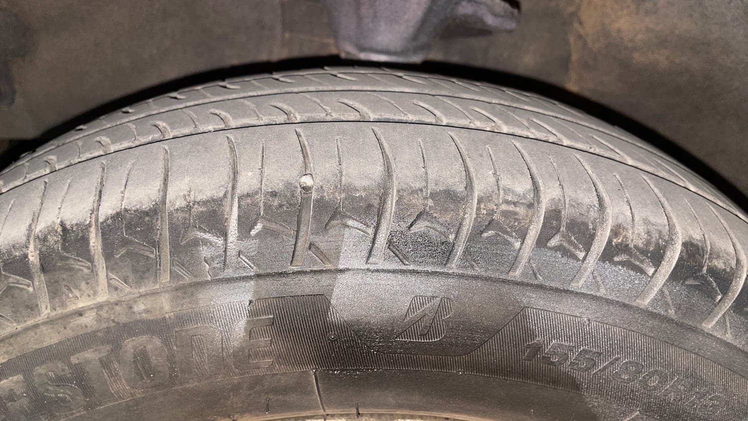 Used 2012 Hyundai i10 Era 1.1 iRDE2 Petrol Manual tyres LEFT FRONT TYRE TREAD VIEW