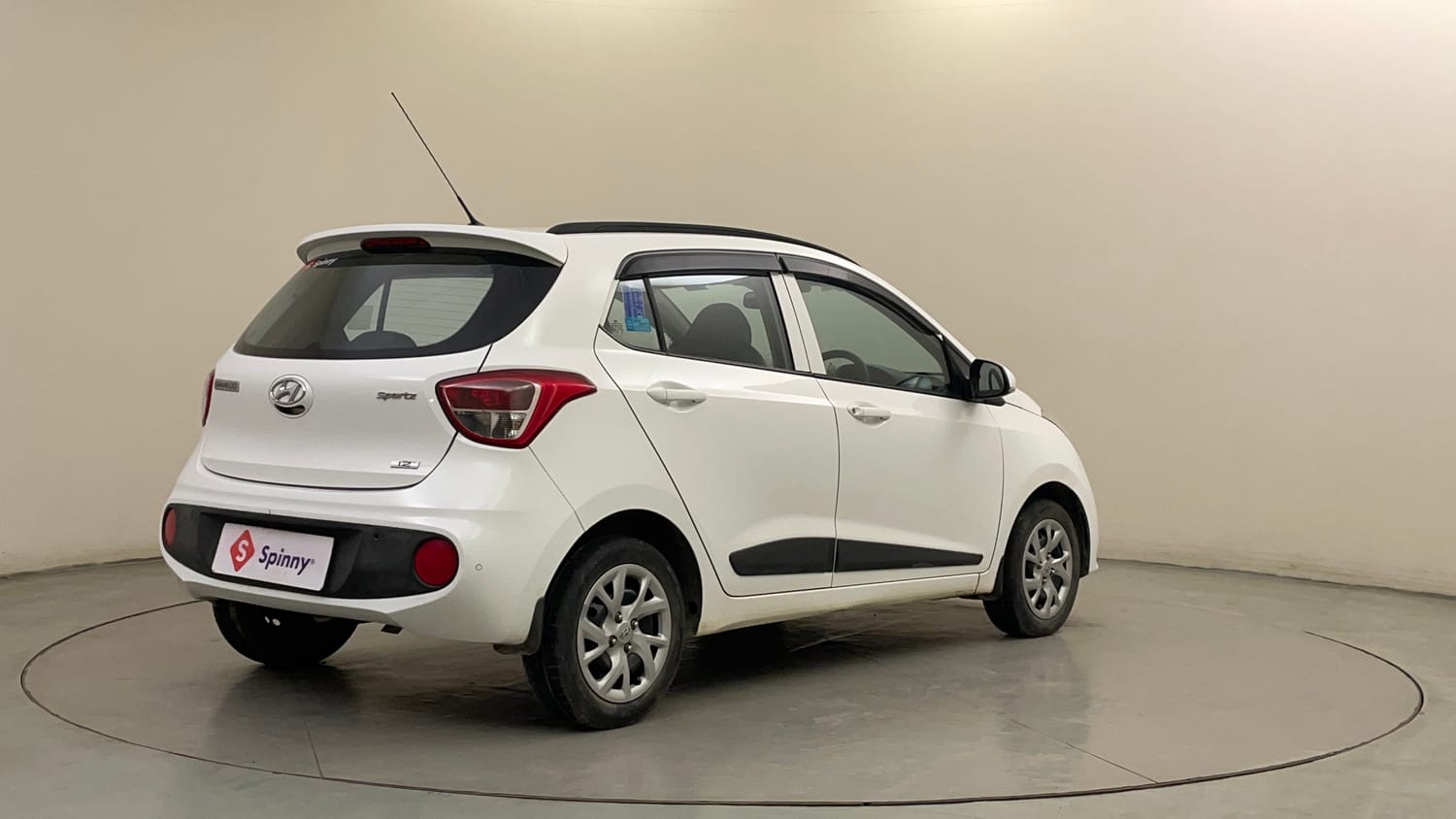 Used 2020 Hyundai Grand i10 Sportz 1.2 Kappa VTVT Petrol Manual exterior RIGHT REAR CORNER VIEW