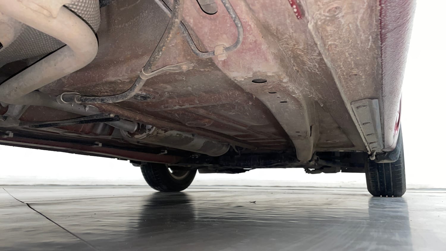 Used 2017 Maruti Suzuki Dzire ZXi Plus Petrol Manual extra REAR RIGHT UNDERBODY VIEW
