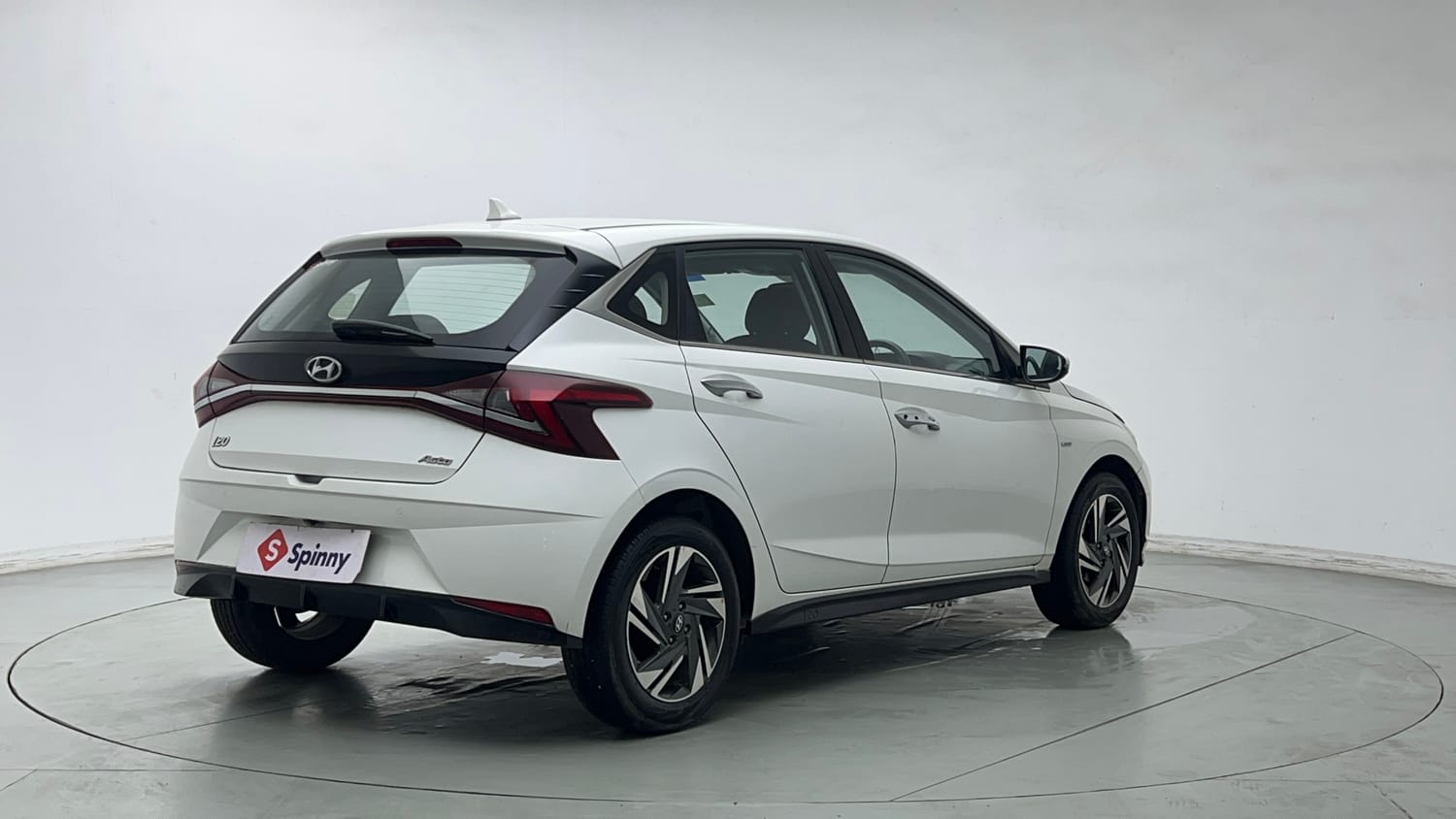 Used 2022 Hyundai i20 Asta (O) 1.2 IVT Petrol Automatic exterior RIGHT REAR CORNER VIEW