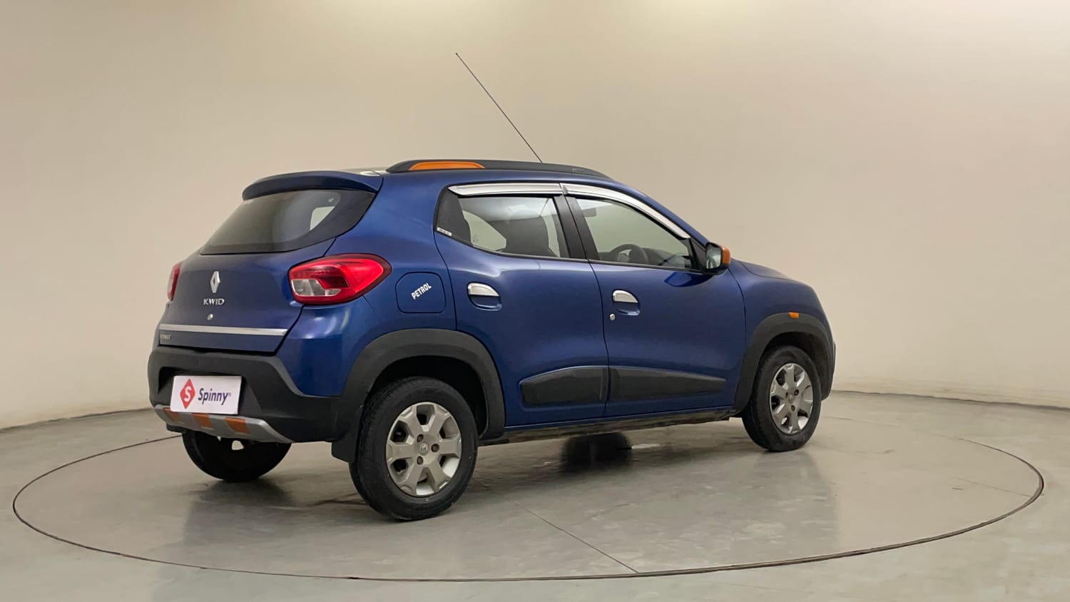 Used 2017 Renault Kwid CLIMBER 1.0 Petrol Manual exterior RIGHT REAR CORNER VIEW