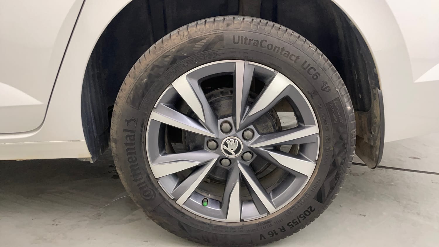 Used 2024 Skoda Slavia Style 1.5L TSI DSG Petrol Automatic tyres LEFT REAR TYRE RIM VIEW