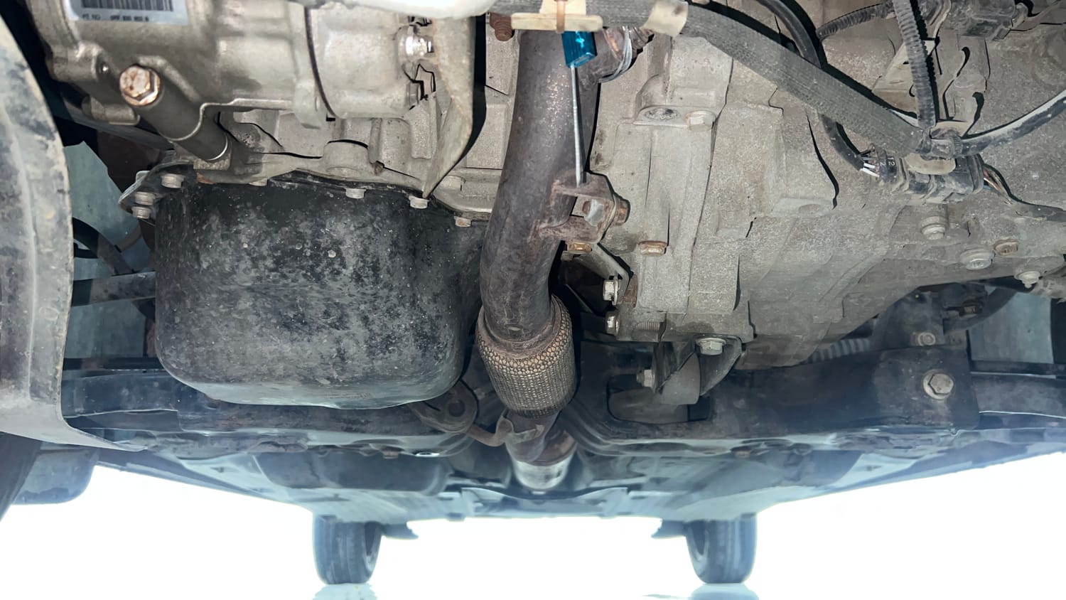 Used 2016 Volkswagen Polo Comfortline 1.2L (P) Petrol Manual extra FRONT LEFT UNDERBODY VIEW