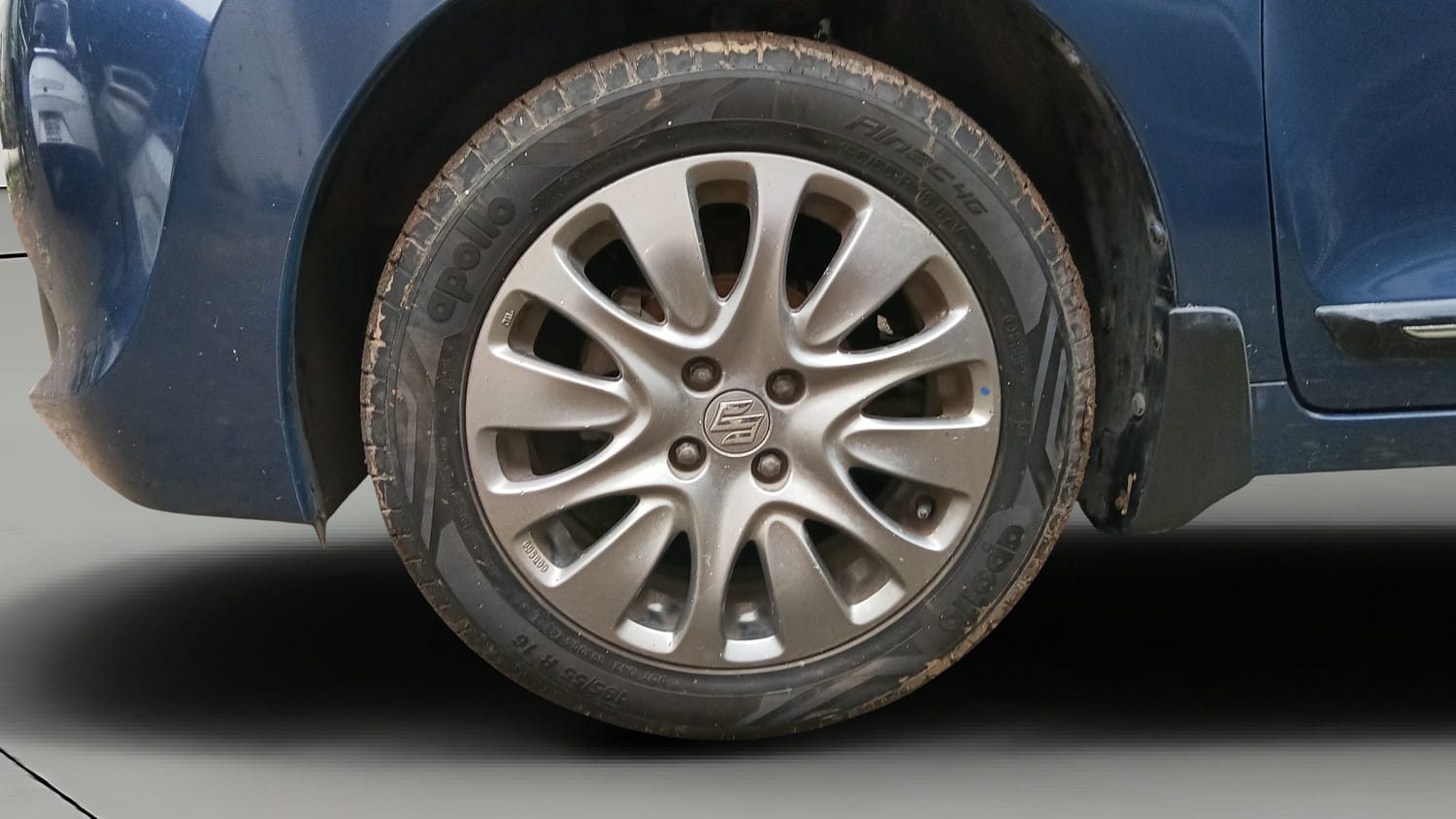 Used 2018 Maruti Suzuki Baleno Alpha 1.2 Petrol Manual tyres LEFT FRONT TYRE RIM VIEW