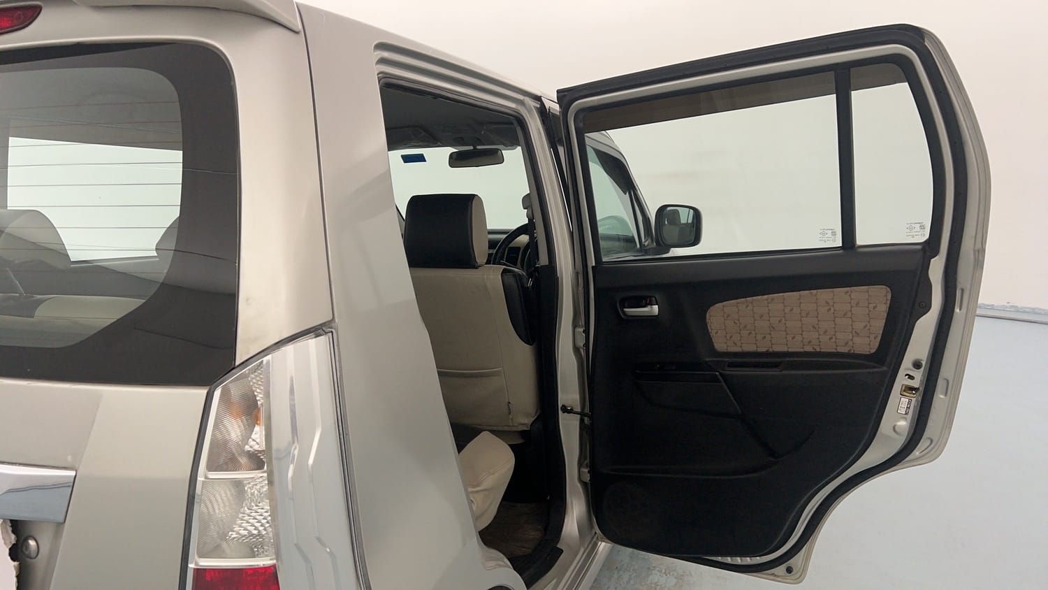 Used 2017 Maruti Suzuki Wagon R VXI+ Petrol Manual interior RIGHT REAR DOOR OPEN VIEW