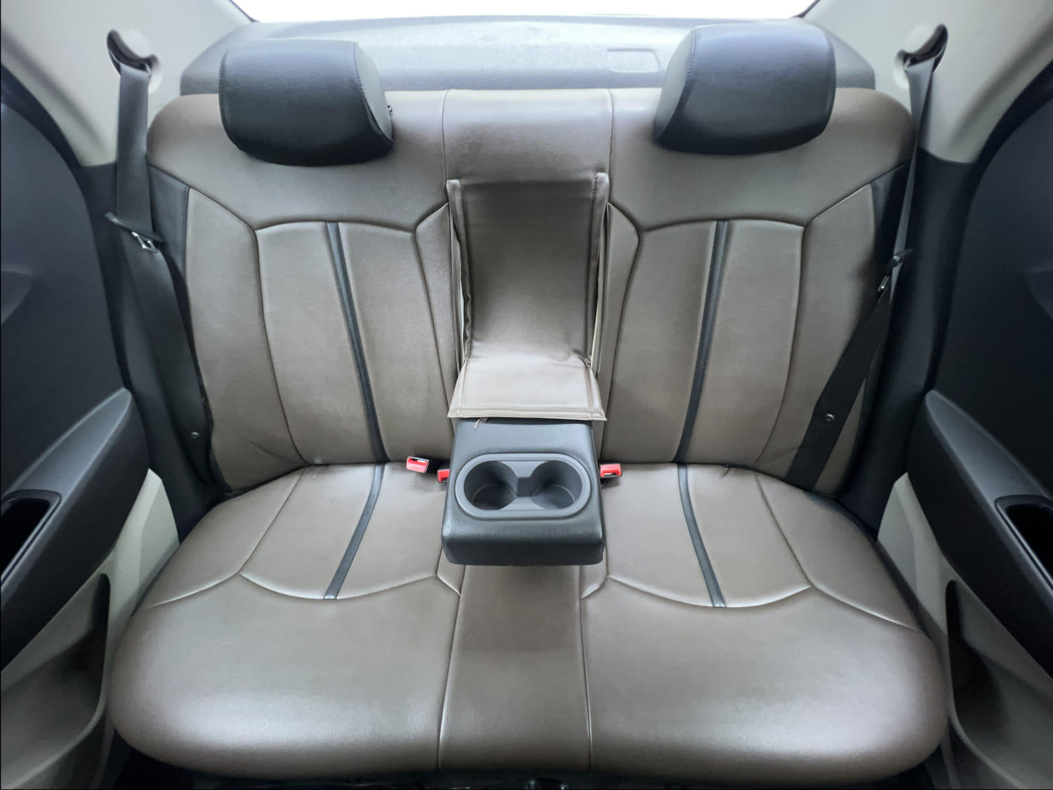 Used 2020 Hyundai Aura SX Plus 1.2 AMT Petrol Petrol Automatic interior REAR SEAT CONDITION VIEW