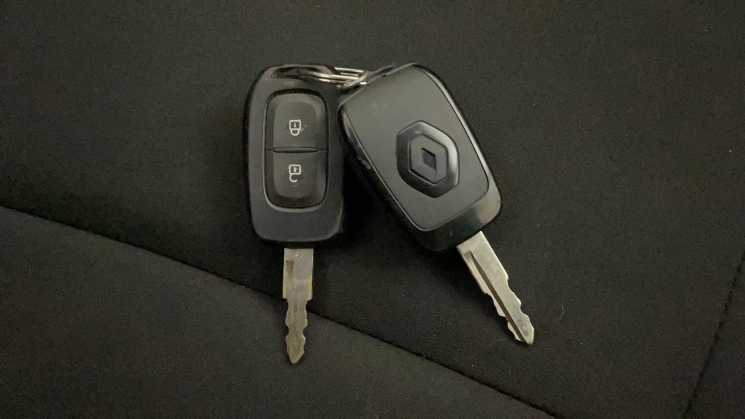 Used 2020 Renault Kwid CLIMBER 1.0 AMT Opt Petrol Automatic extra CAR KEY VIEW