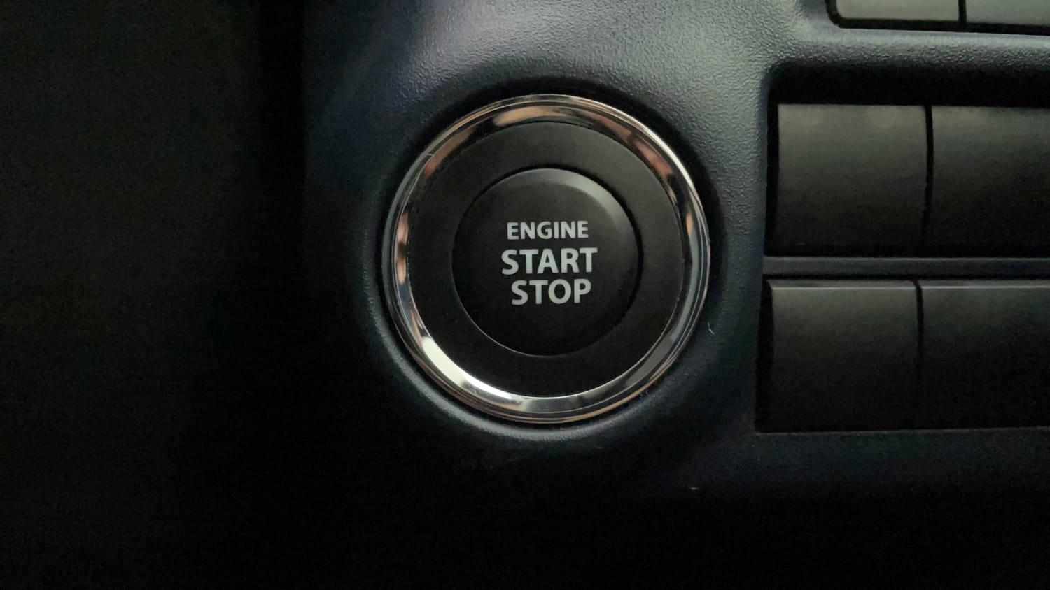 Used 2024 Maruti Suzuki Baleno Alpha MT Petrol Manual top_features Keyless start